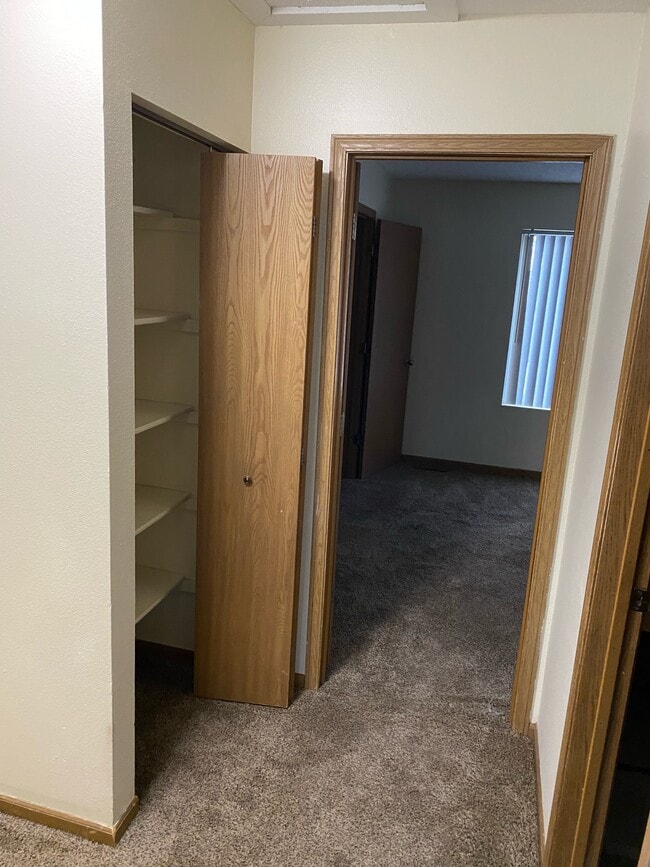 Building Photo - 4360 Maricopa Dr