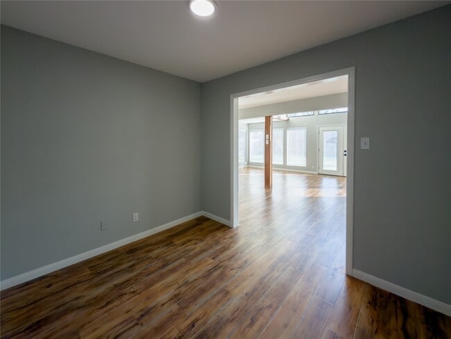 Building Photo - 10031 Haddington Dr