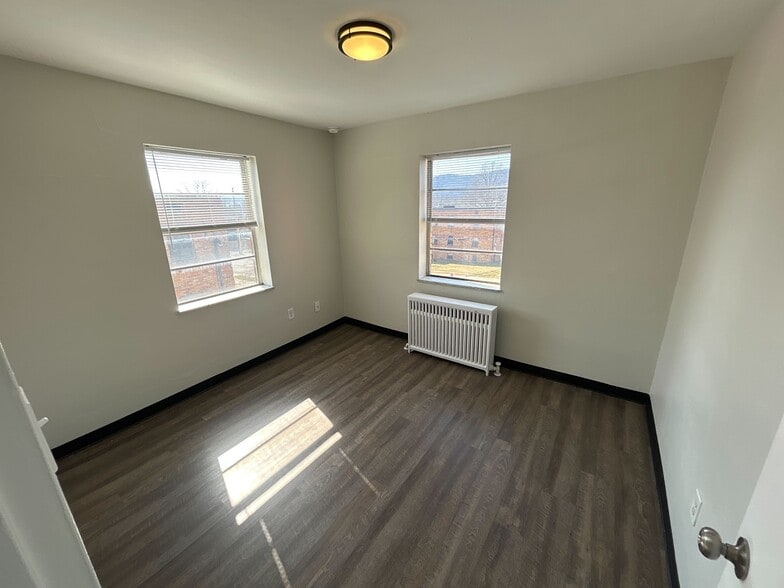 Updated 1 Bedroom - Virginia Junction