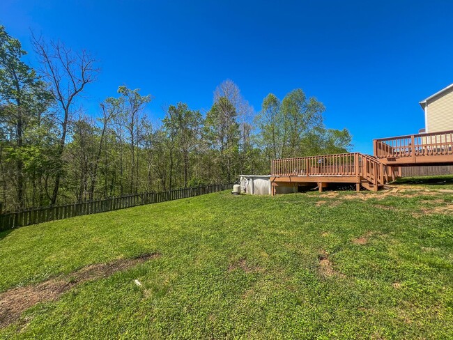 Building Photo - Beautiful 3-Bedroom Home with Bonus Room, ...