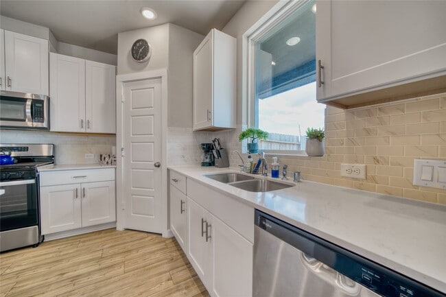 Building Photo - 3830 Singing Coast Path