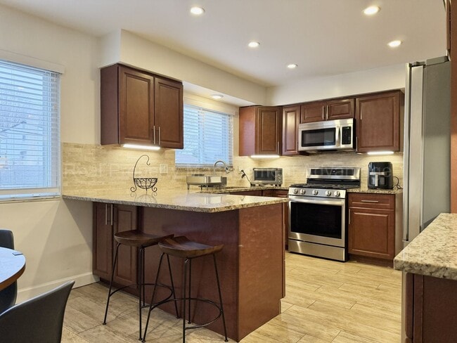 Building Photo - Spacious 4-Bedroom Colonial Minutes from Birmingham