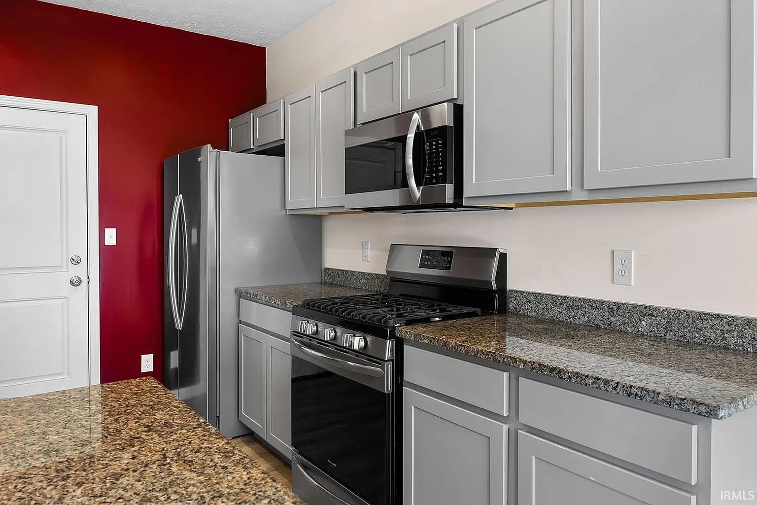 Building Photo - 2911 Poinciana Dr