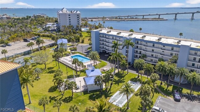 Building Photo - 15021 Punta Rassa Rd