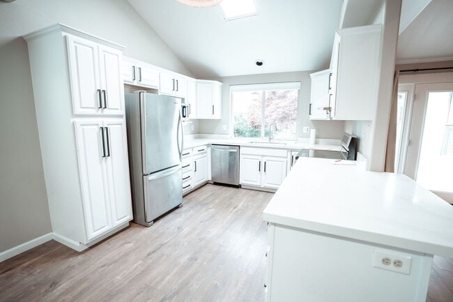 Building Photo - Single Family Home In McKinleyville!