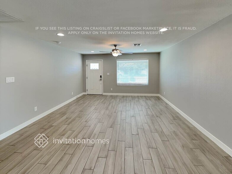 Building Photo - 2028 E Minton Dr