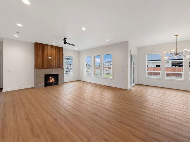 Building Photo - Pet-Friendly Luxury: New 4BD Construction with 2 Dedicated Offices in Eagle’s Centerra Community