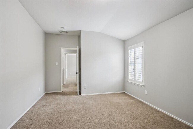 Building Photo - 8210 Radial Ct