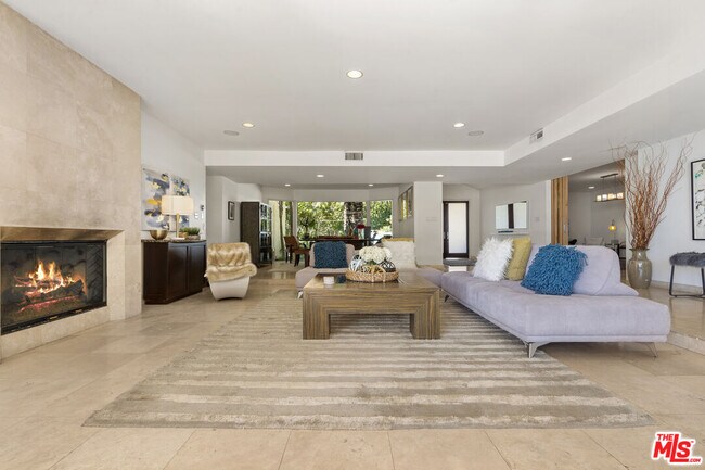 Building Photo - 510 Leslie Ln