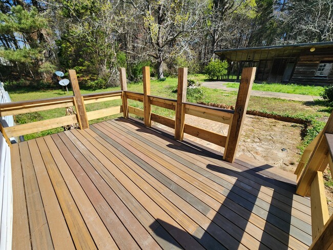 Building Photo - 2276 Providence Church Rd