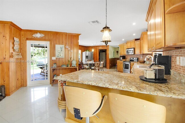 Building Photo - 37225 SW 214th Ave