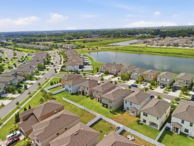 Building Photo - 7023 Samuel Ivy Dr