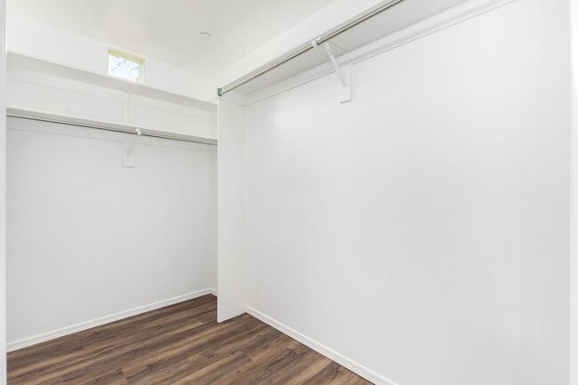 Building Photo - North Scottsdale Large 3 bed condo with attached 2 car garage, 1st floor unit