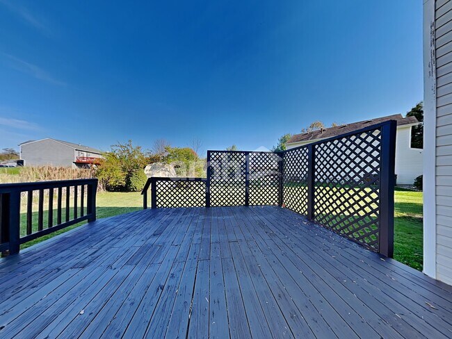 Building Photo - 18 Robin Way