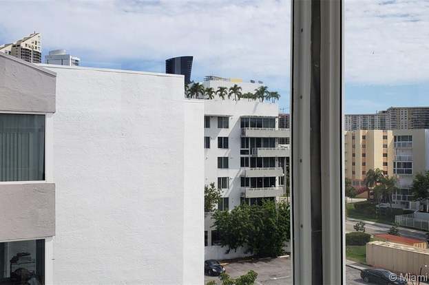 Building Photo - 250 180th Dr