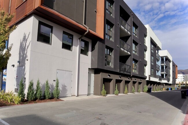 Building Photo - State of the Art Condo located in Fremont!...