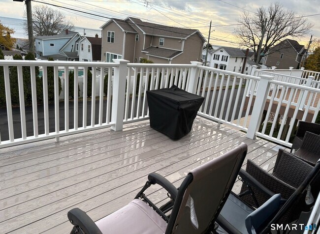 Building Photo - 60 Hawthorne St