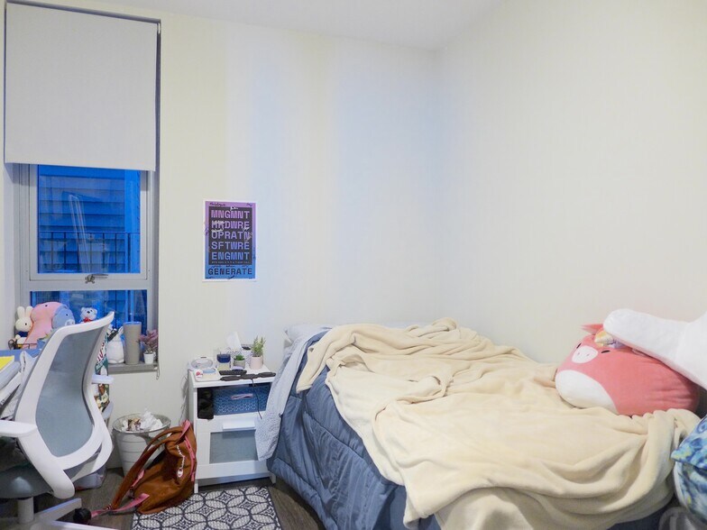 Building Photo - 22 Saint Cyprians Pl