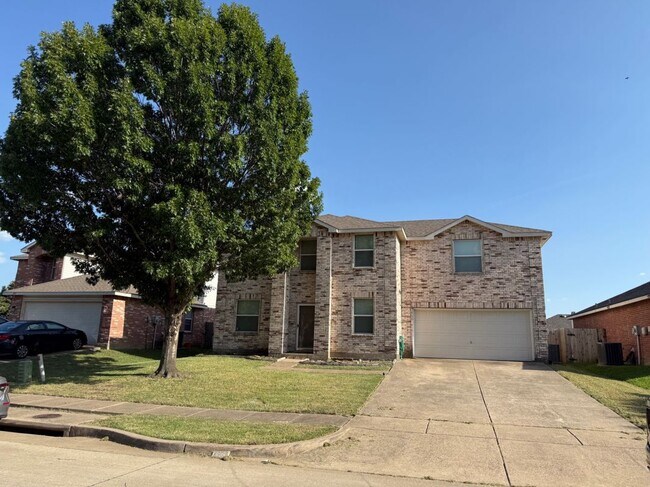 Primary Photo - 2011 Cap Rock Ln