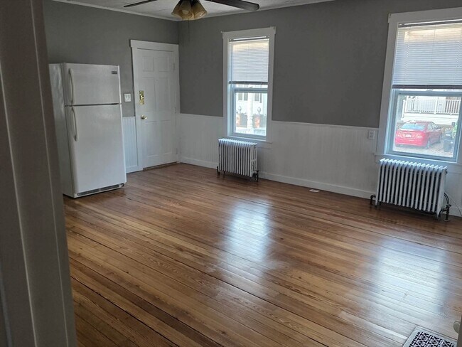 Building Photo - 107-113 Palmer St