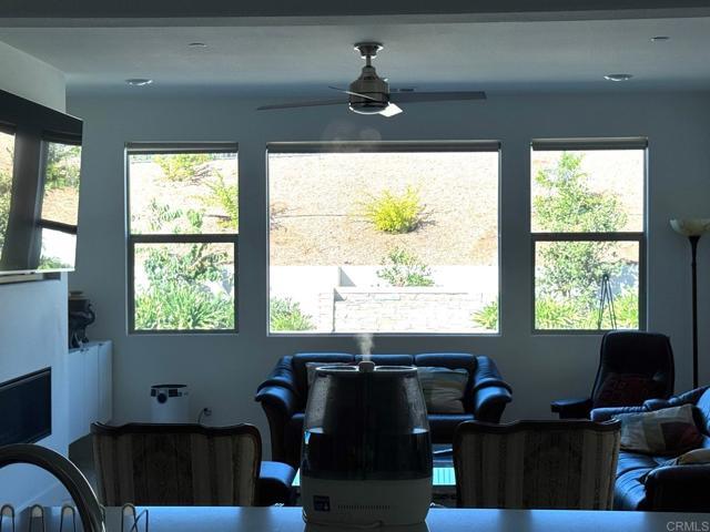 Building Photo - 911 Lindbergh Dr