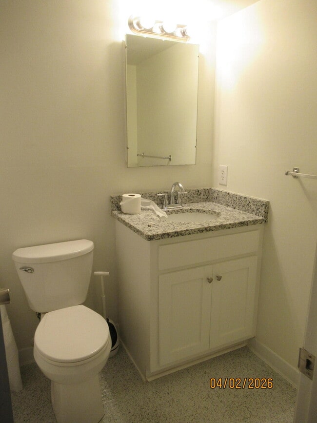 Building Photo - 251 Rast St