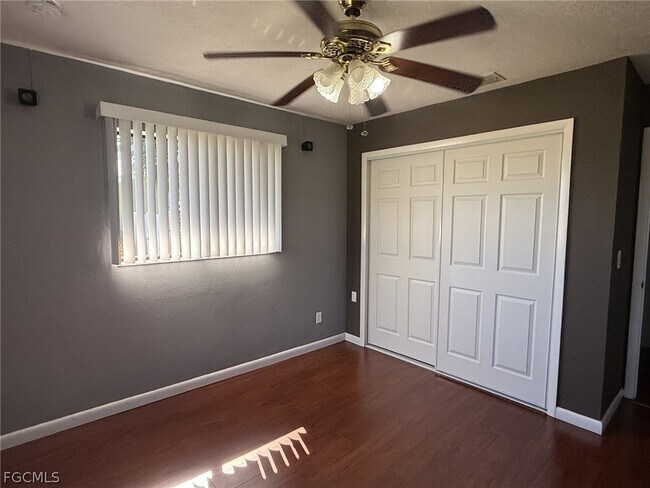 Building Photo - 3410 SE 11th Pl