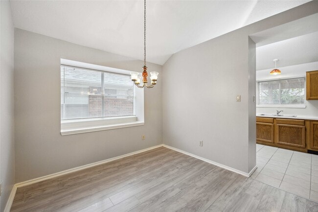 Building Photo - 20323 Pinefield Ln