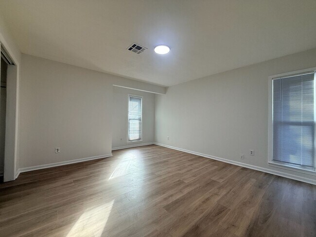 Building Photo - FOR RENT – Newly Remodeled 4 Bedroom / 2 Bath Home