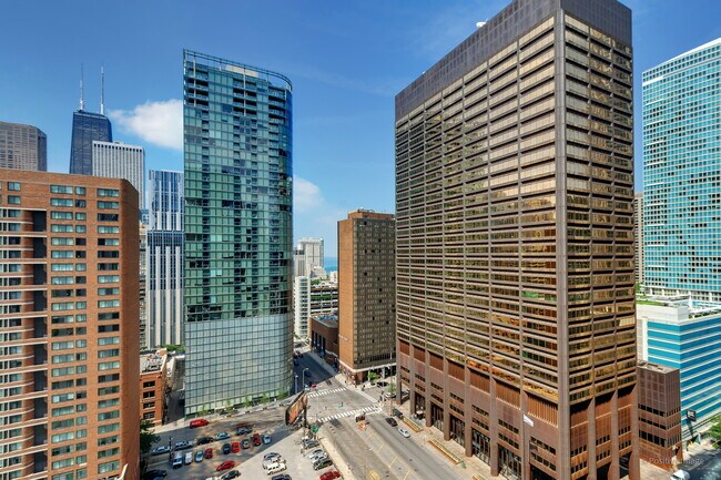 Building Photo - 240 E Illinois St