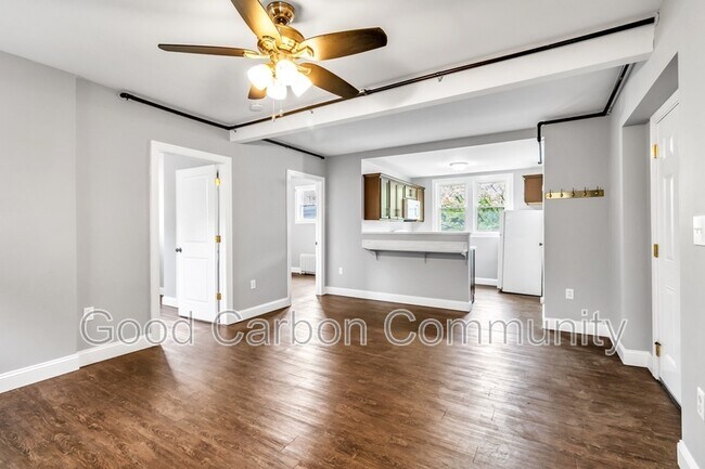 Primary Photo - 618 Elmwood Ave