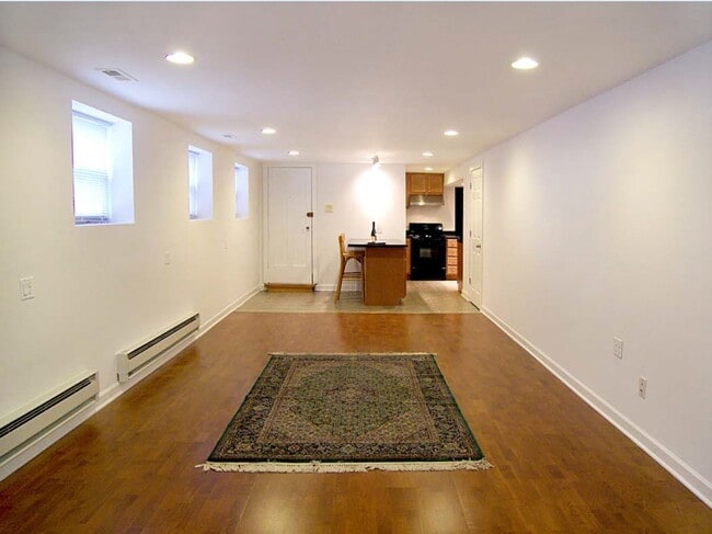 Building Photo - 2525 W Ardmore Ave