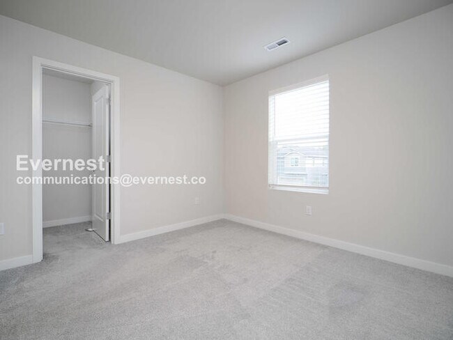 Building Photo - 33335 Crystal Ave SE