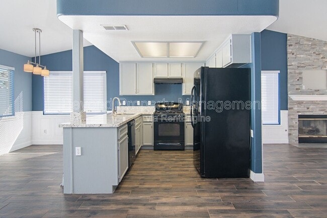 Building Photo - 903 Connecticut St