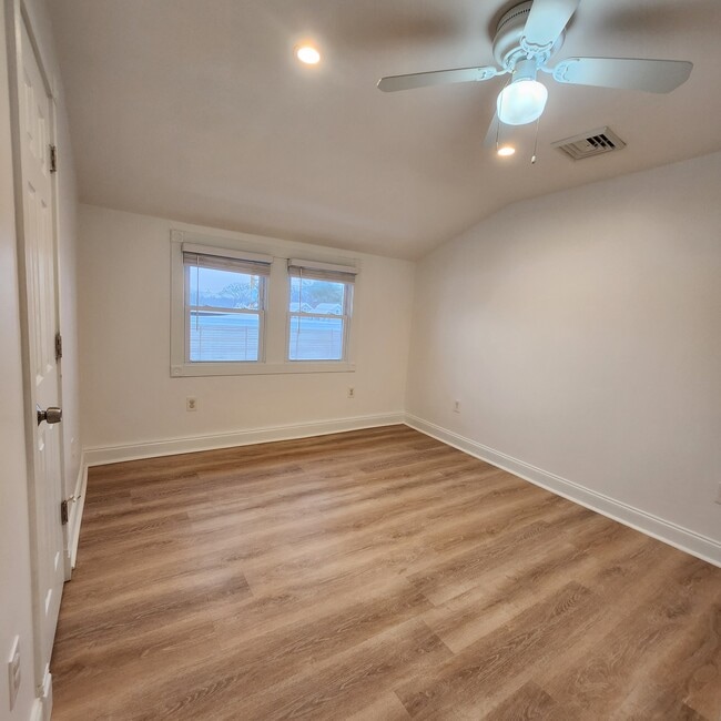 2nd bedroom - 609 Central Ave