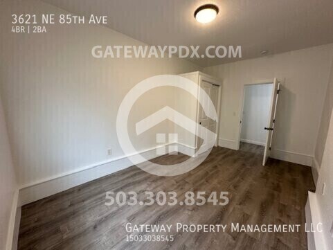 Building Photo - 3621 NE 85th Ave
