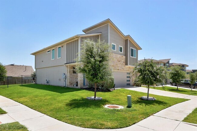 Building Photo - 7800 Linda Michelle Ln