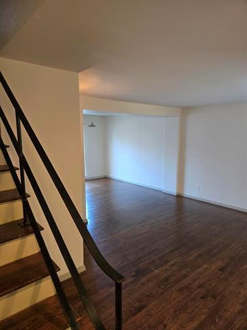 Building Photo - 6015 Reiger Ave