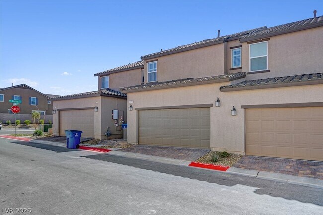 Building Photo - 3548 Dimora St