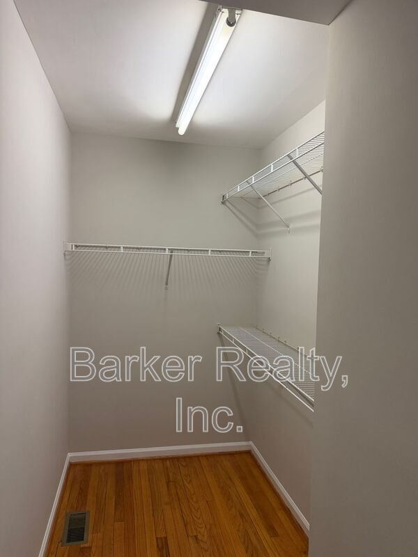 Building Photo - 12019 Holmes Hollow Rd