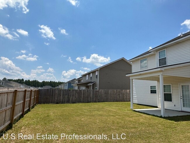 Building Photo - 4 br, 2.5 bath House - 125 WW Winn Ave