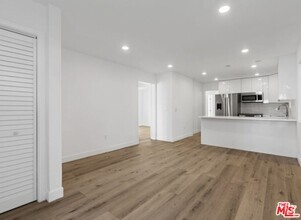 Building Photo - 1025 Pleasant View Ave