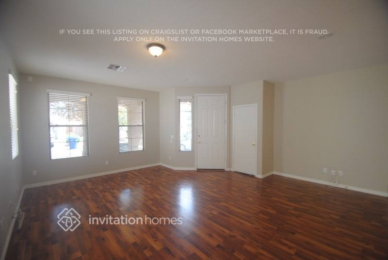 Building Photo - 1314 S Tacoma