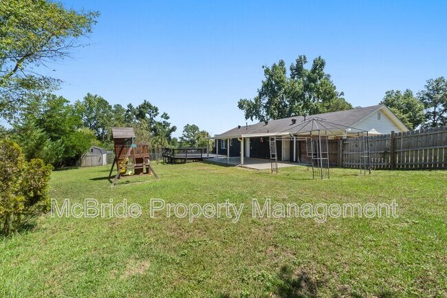 Building Photo - 4009 Royal Oaks Ct