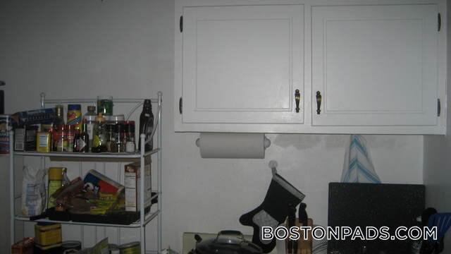 Building Photo - 854 Beacon St