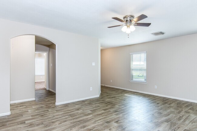 Building Photo - 21311 Carleen Creek Trail
