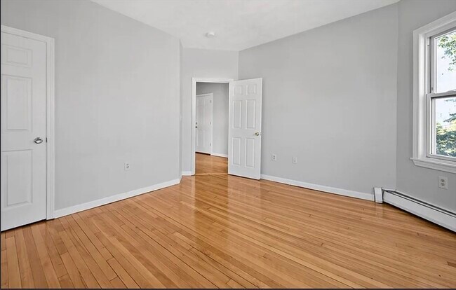 Building Photo - 61 Shurtleff St