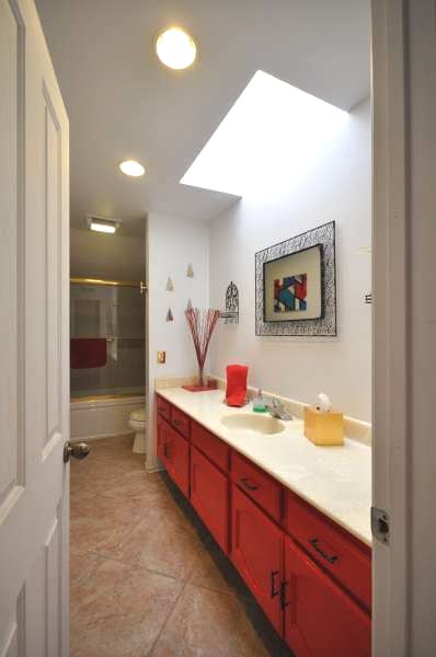 2nd bath - 3620 Verdugo Vista Ter