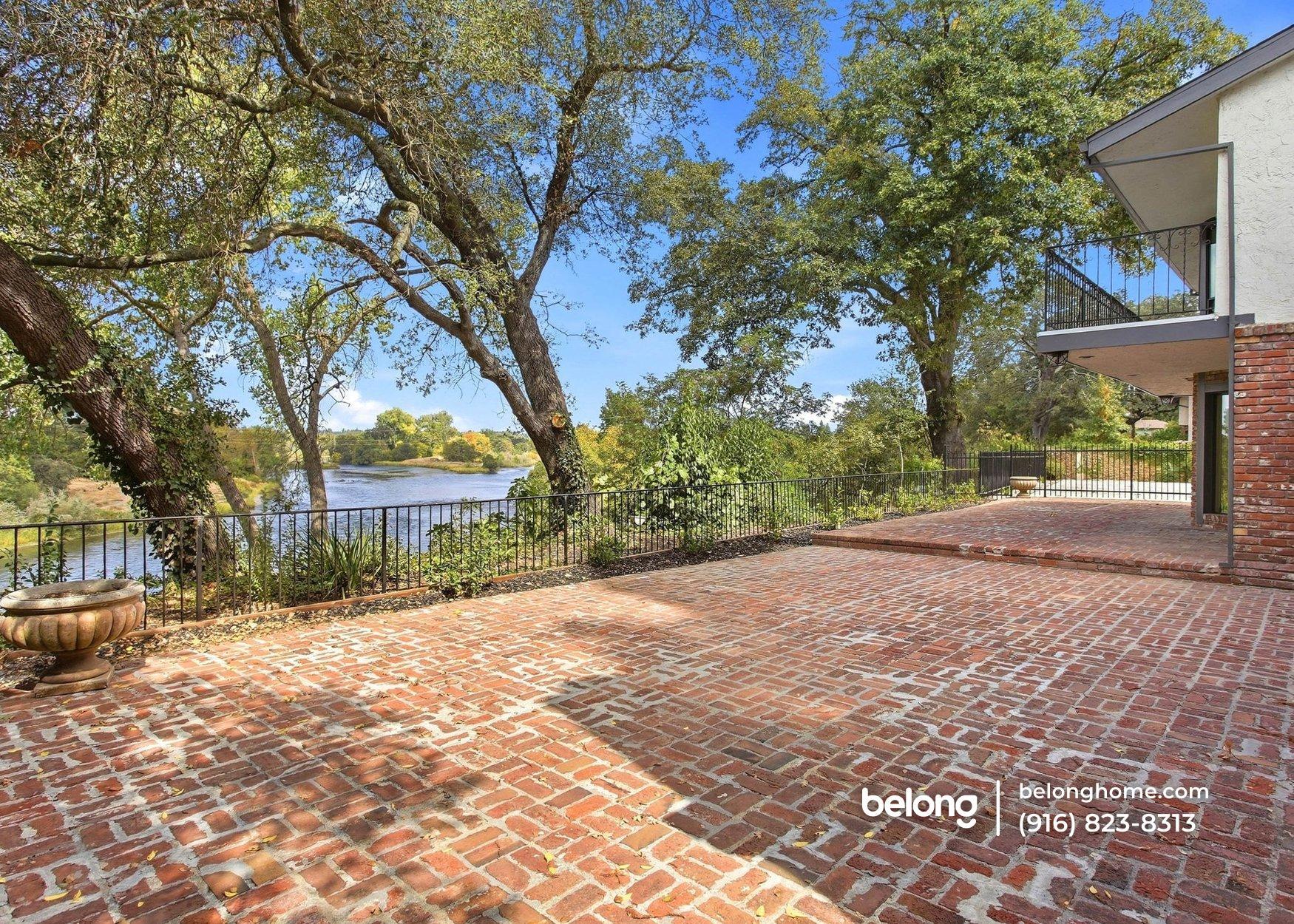 Building Photo - 9815 Mira Del Rio Dr