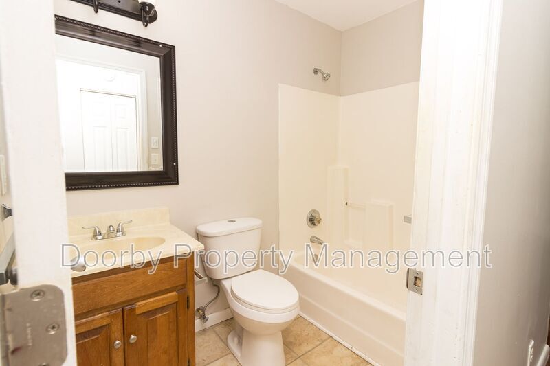 Building Photo - 333 Withrow Rd
